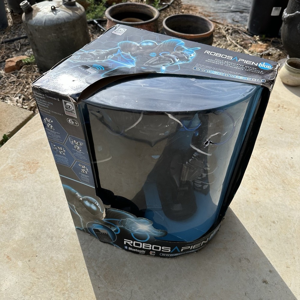 Brand NEW Robosaipien Ready To‎ play!!!